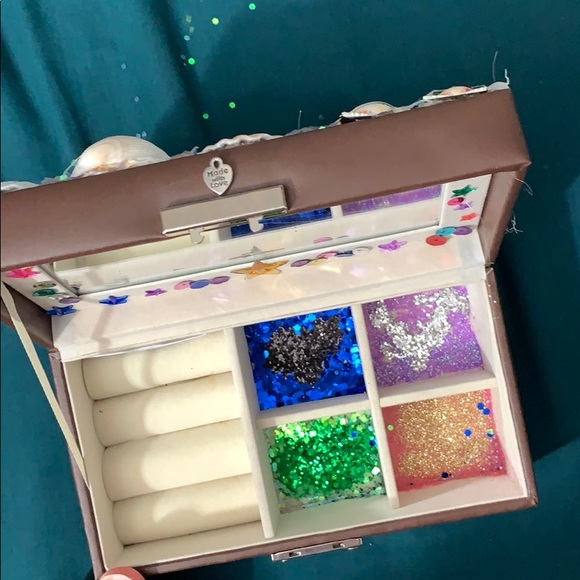 Memento Jewelry box with key - Picture 3 of 4